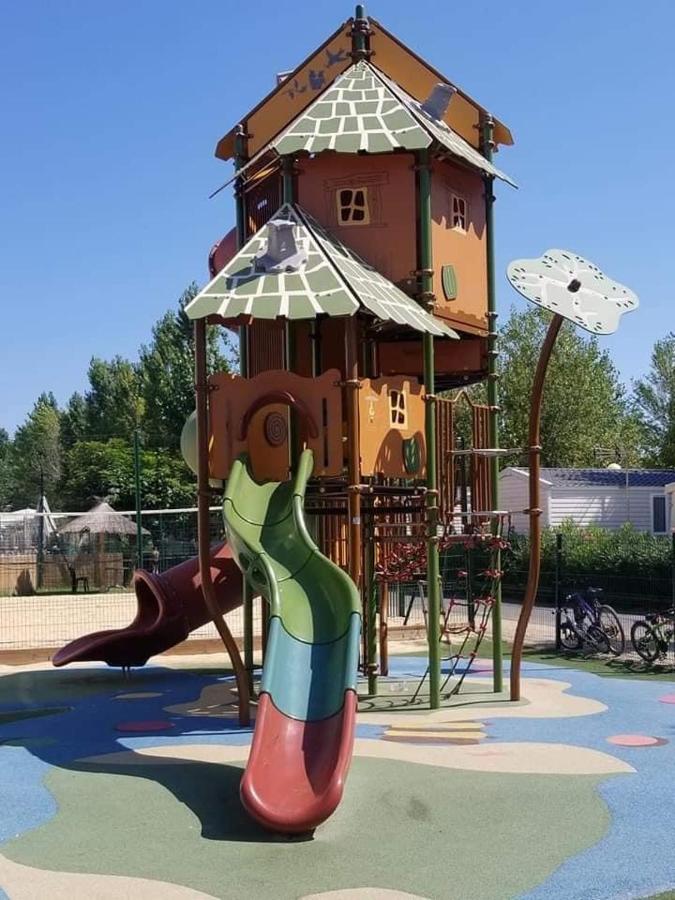 Mobilhome La Carabasse Vias Plage Bagian luar foto