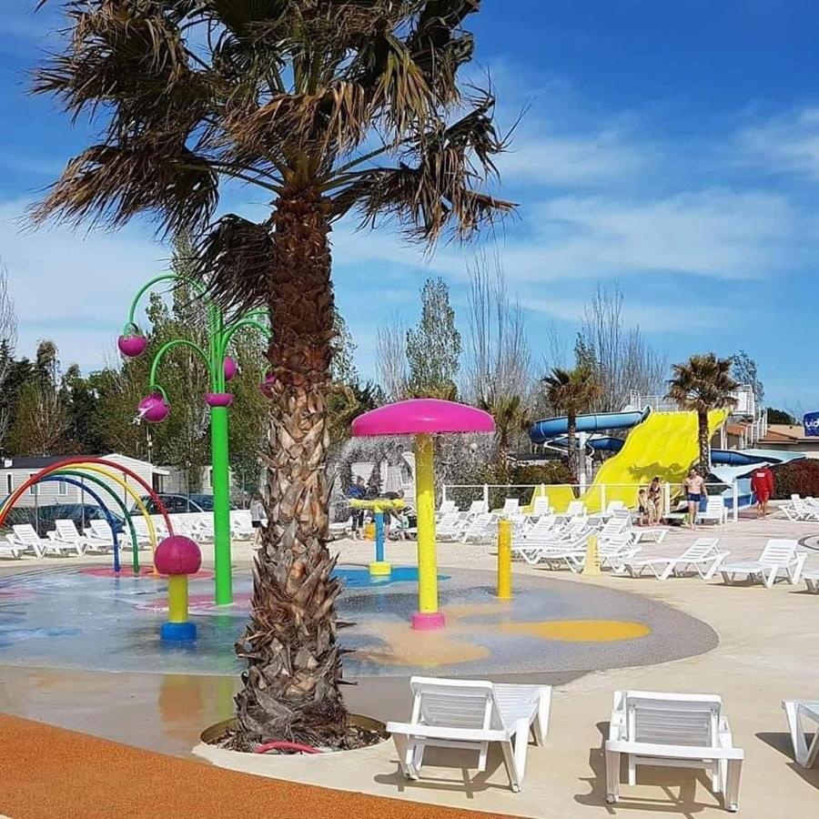 Mobilhome La Carabasse Vias Plage Bagian luar foto