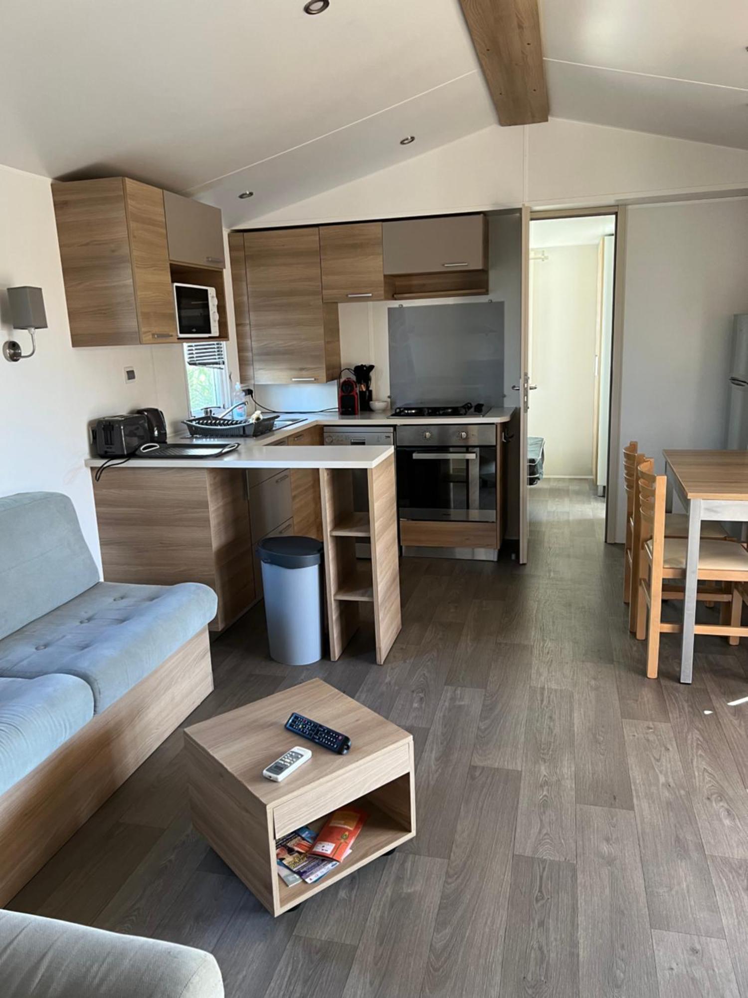 Mobilhome La Carabasse Vias Plage Bagian luar foto