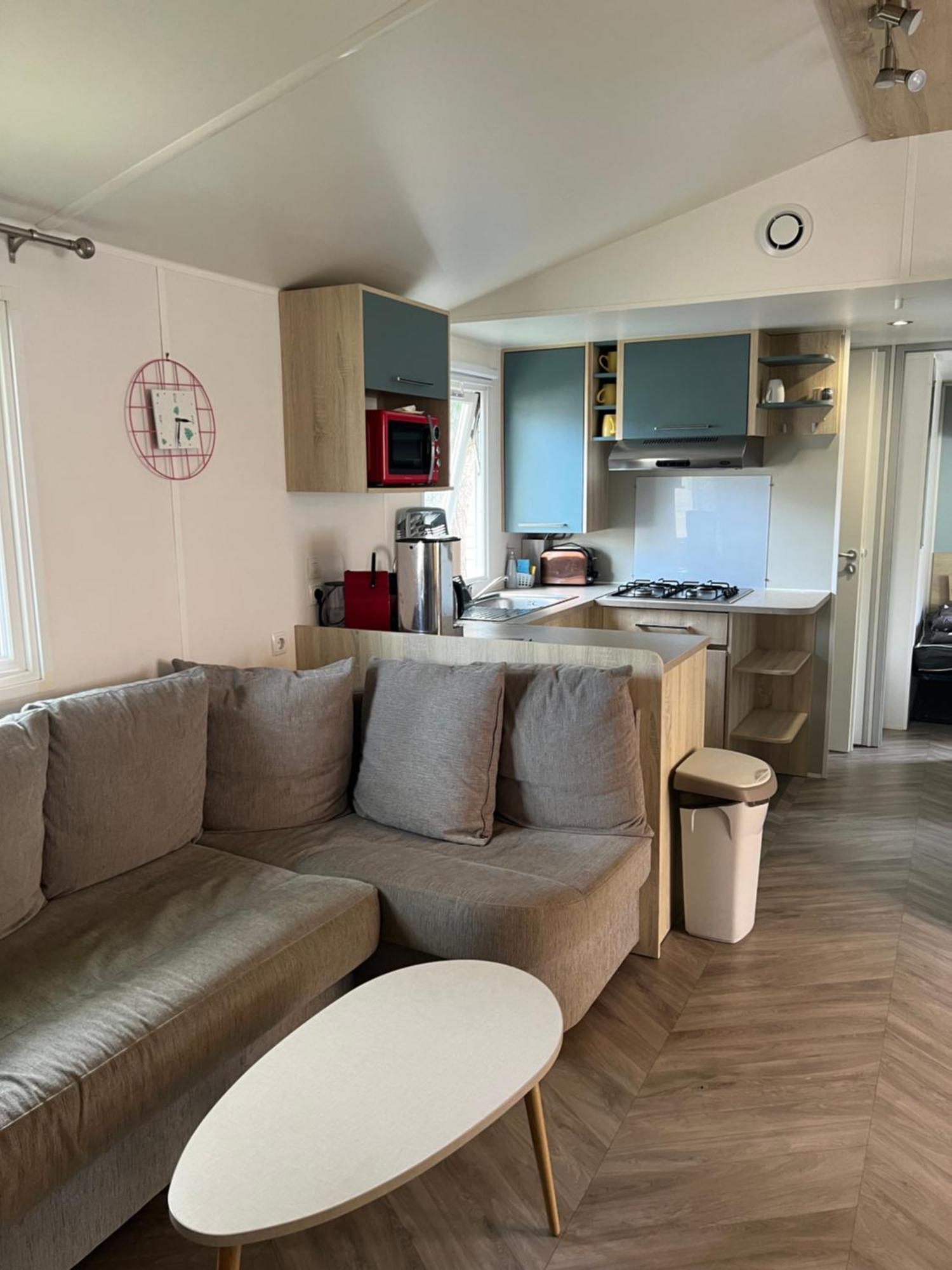 Mobilhome La Carabasse Vias Plage Bagian luar foto